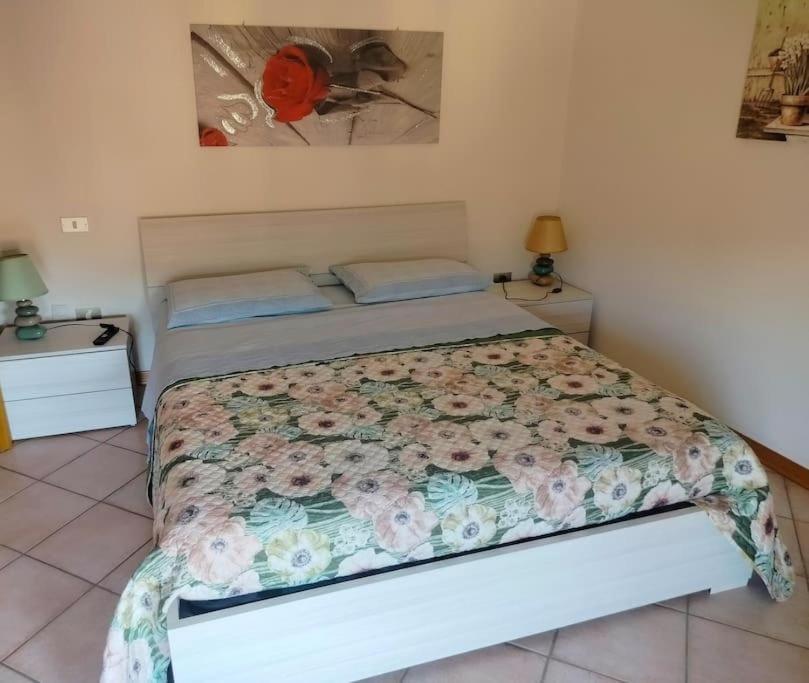 B&B Via Roma N. 12 Valfabbrica Экстерьер фото