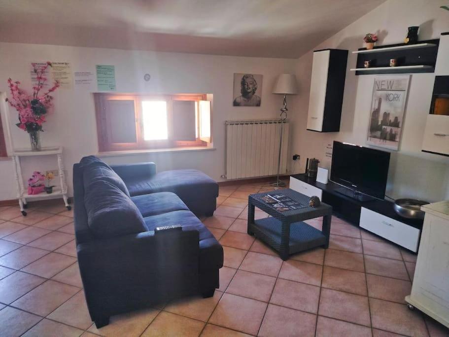 B&B Via Roma N. 12 Valfabbrica Экстерьер фото
